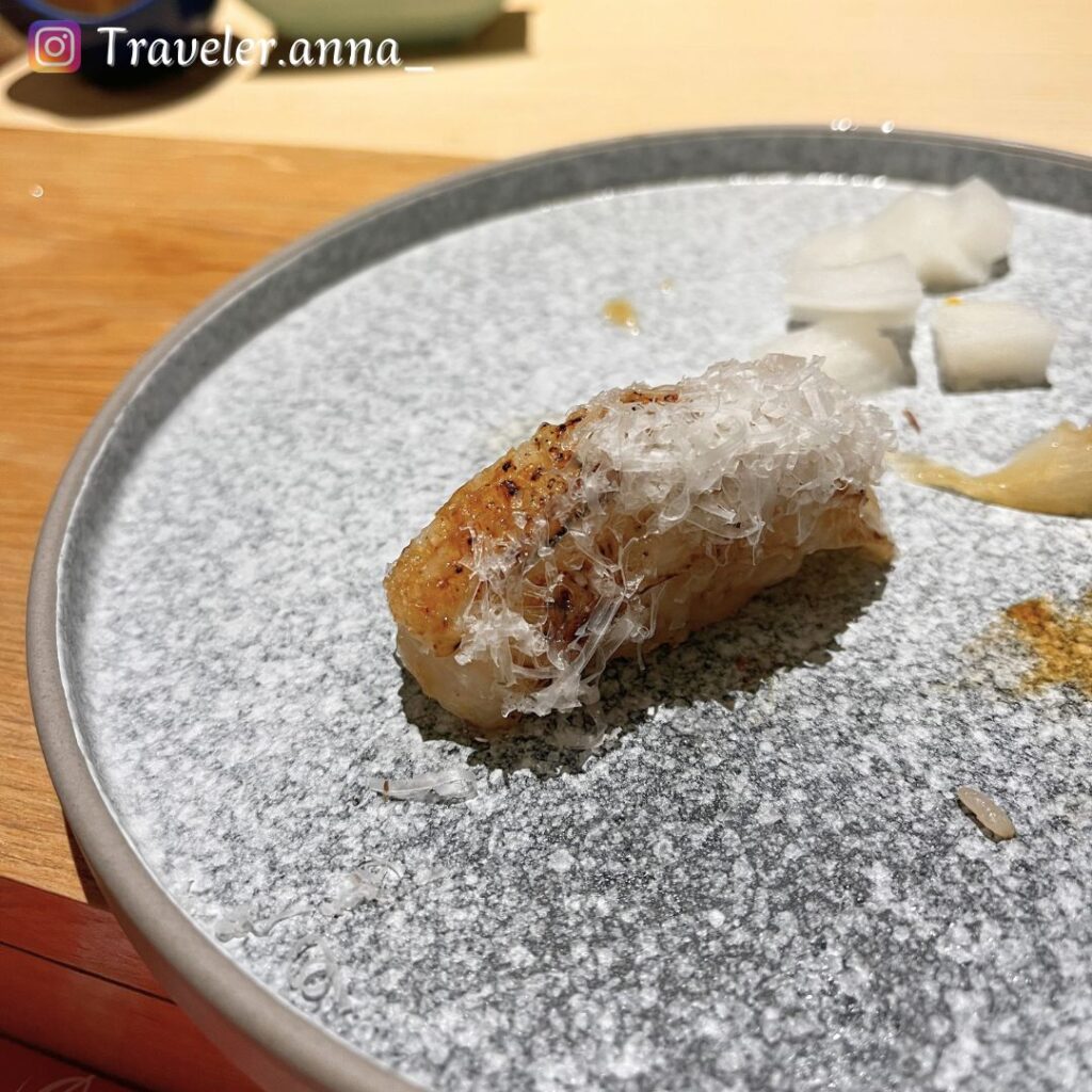 台北大直-米匠Mijian-traveleranna-炙燒比目魚起司握壽司